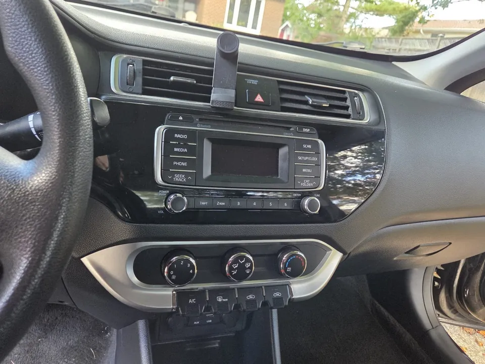 Kia Rio 2016 photo 3