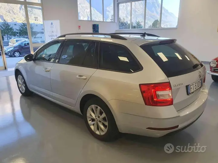 Skoda Octavia 2018 photo 4