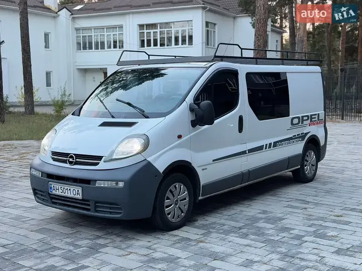 Opel Vivaro 2005 photo 2