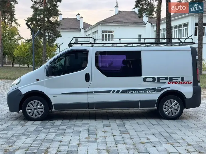 Opel Vivaro 2005 photo 3