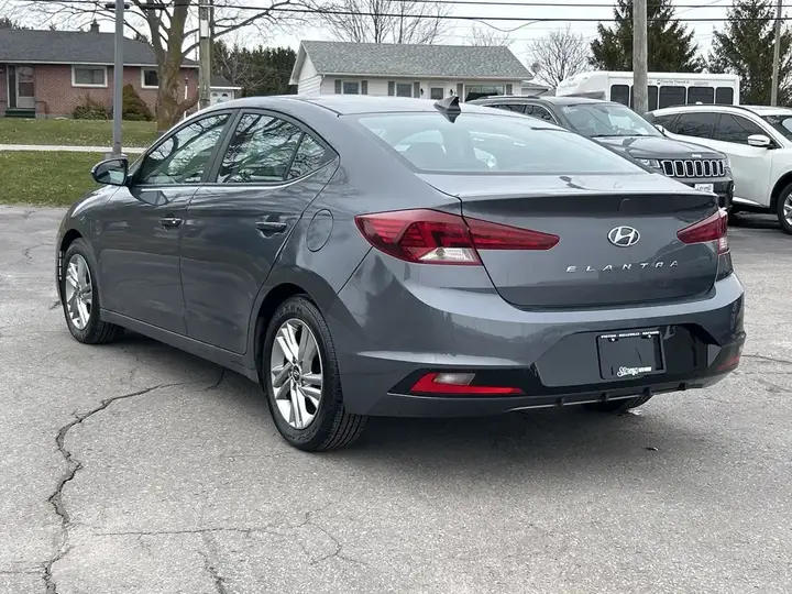Hyundai Elantra 2020 photo 3