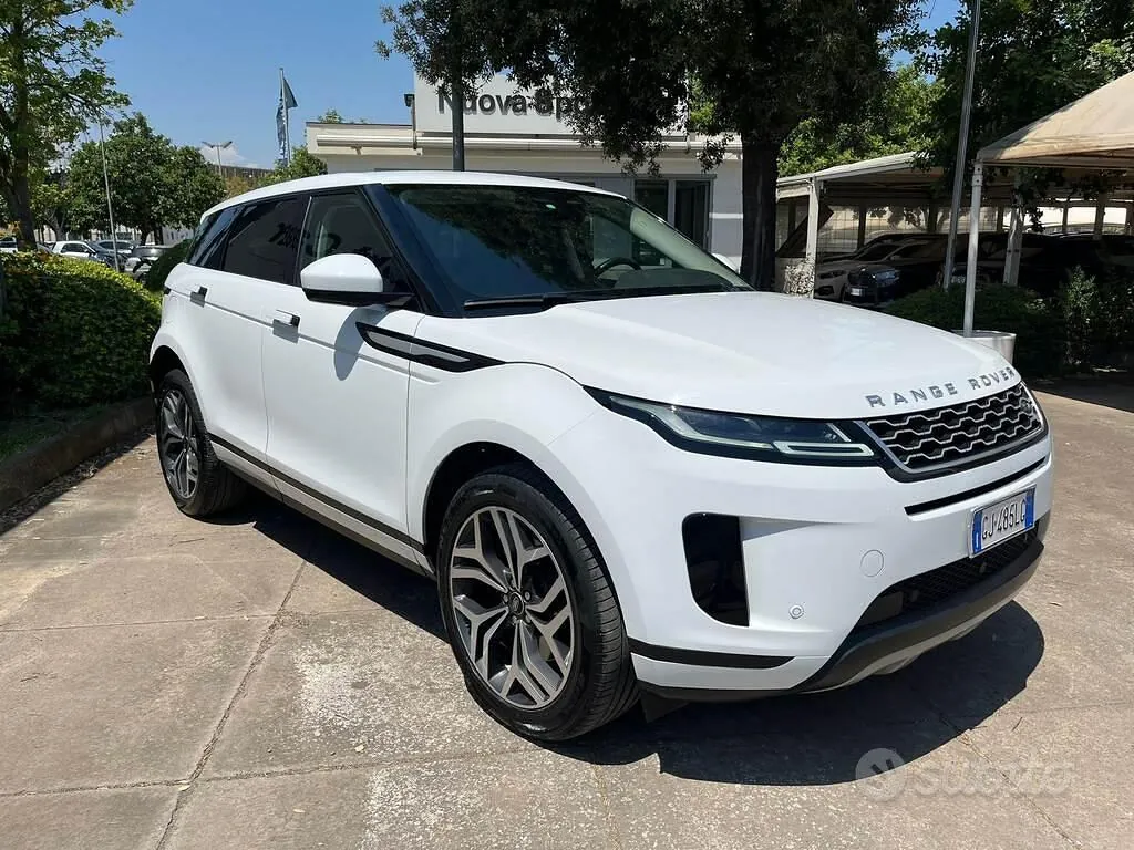 Land Rover Range Rover Evoque 2022 photo 2
