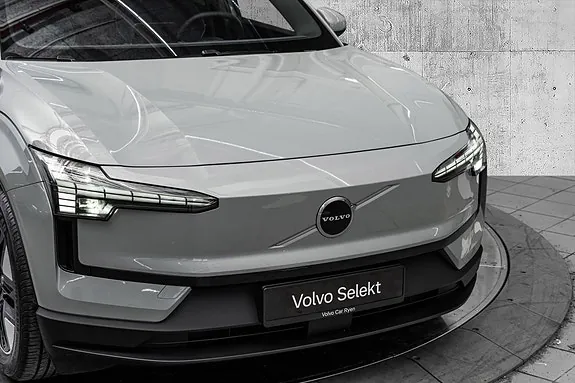 Volvo Ex30 2024 photo 2