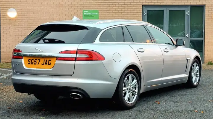 Jaguar Xf 2013 photo 3