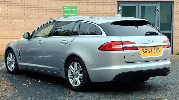 Jaguar Xf 2013 photo 4