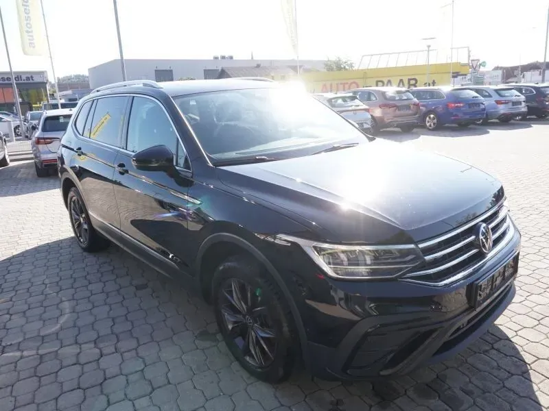 Volkswagen Tiguan Allspace 2023 photo 3