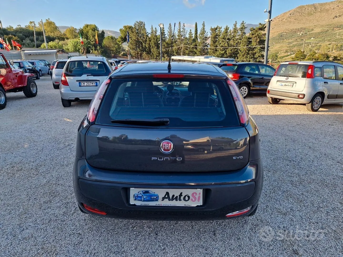 Fiat Punto Evo 2011 photo 4