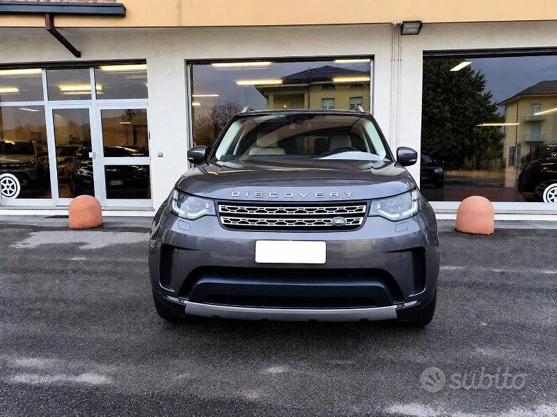 Land Rover Discovery 2018 photo 2