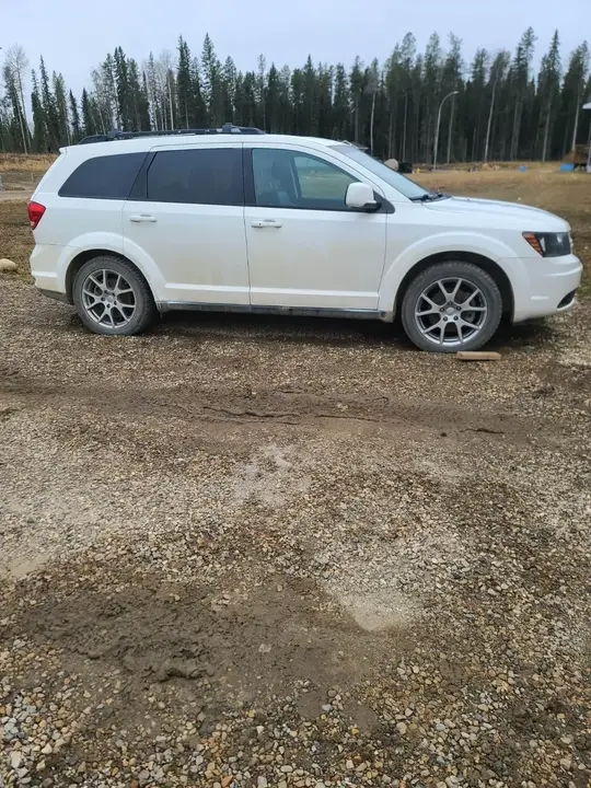 Dodge Journey 2014 photo 2