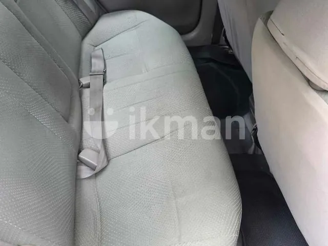 Nissan Sunny 2000 photo 5