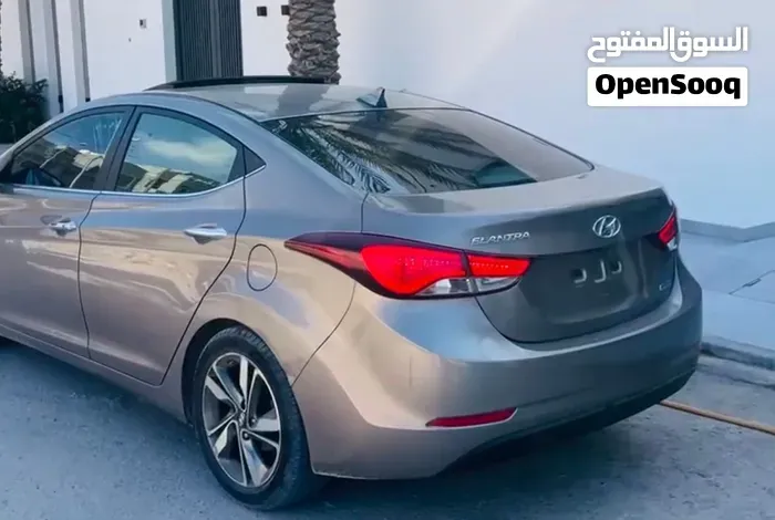 Hyundai Elantra 2015 photo 2