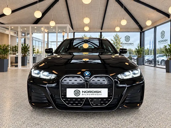 BMW I4 2022 photo 2