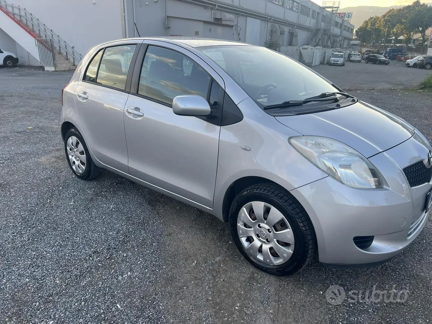 Toyota Yaris 2007 photo 3