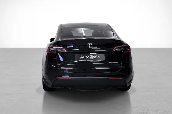Tesla Model Y 2023 photo 5
