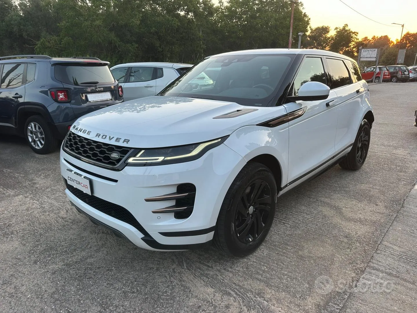Land Rover Range Rover Evoque 2019 photo 3