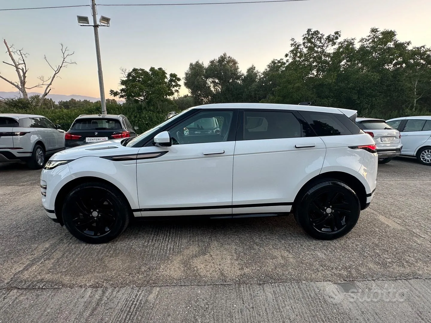 Land Rover Range Rover Evoque 2019 photo 4