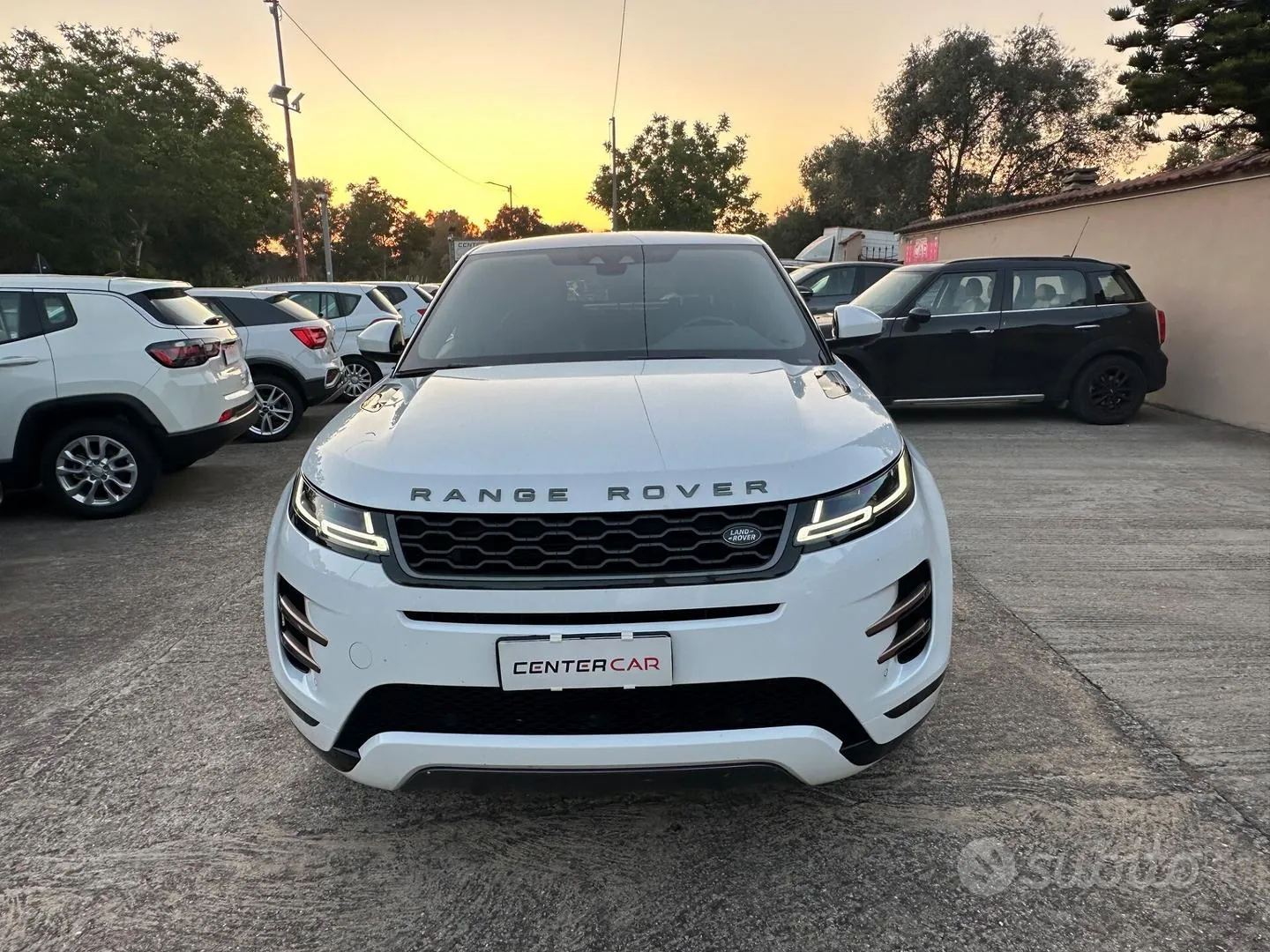 Land Rover Range Rover Evoque 2019 photo 2