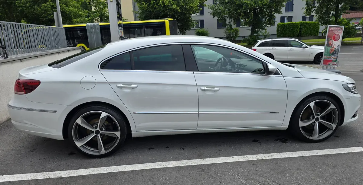 Volkswagen Passat Cc 2015 photo 3