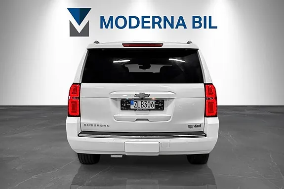 Chevrolet Suburban 2015 photo 5