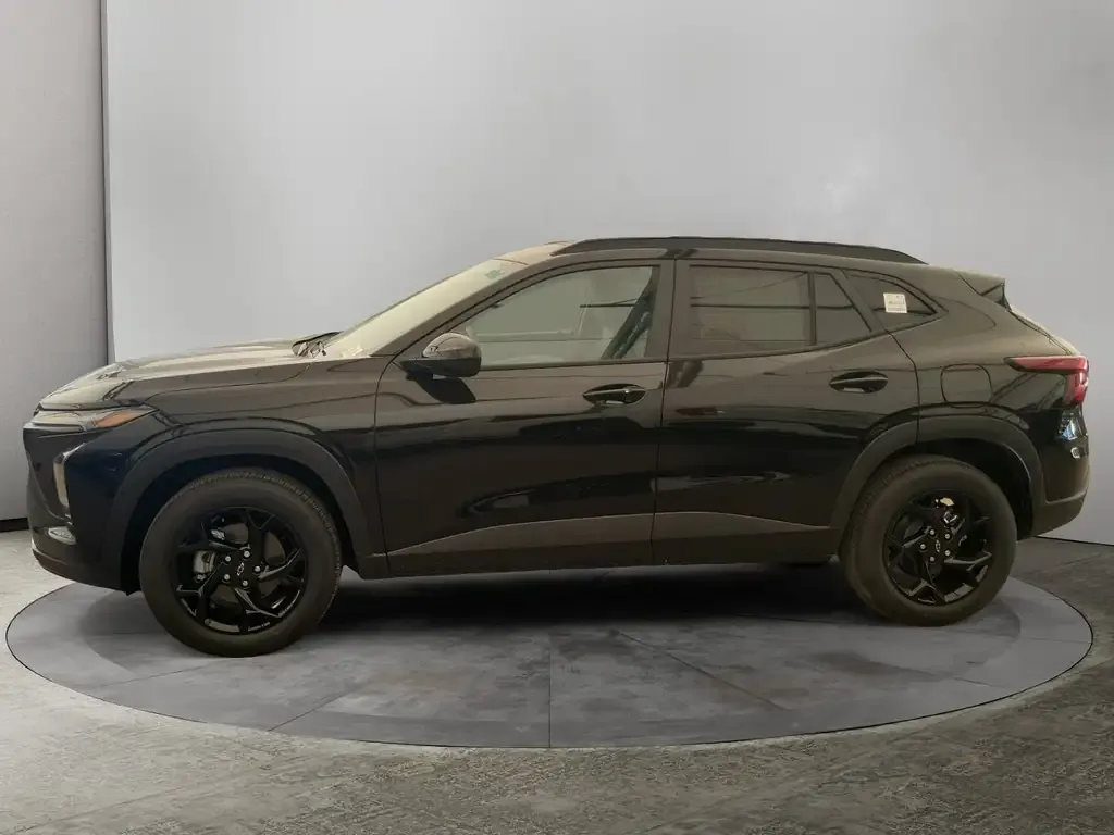 Chevrolet Trax 2026 photo 2