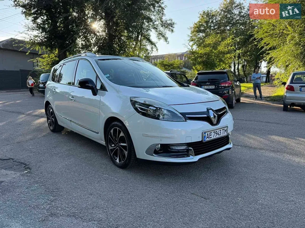 Renault Scenic 2016 photo 3