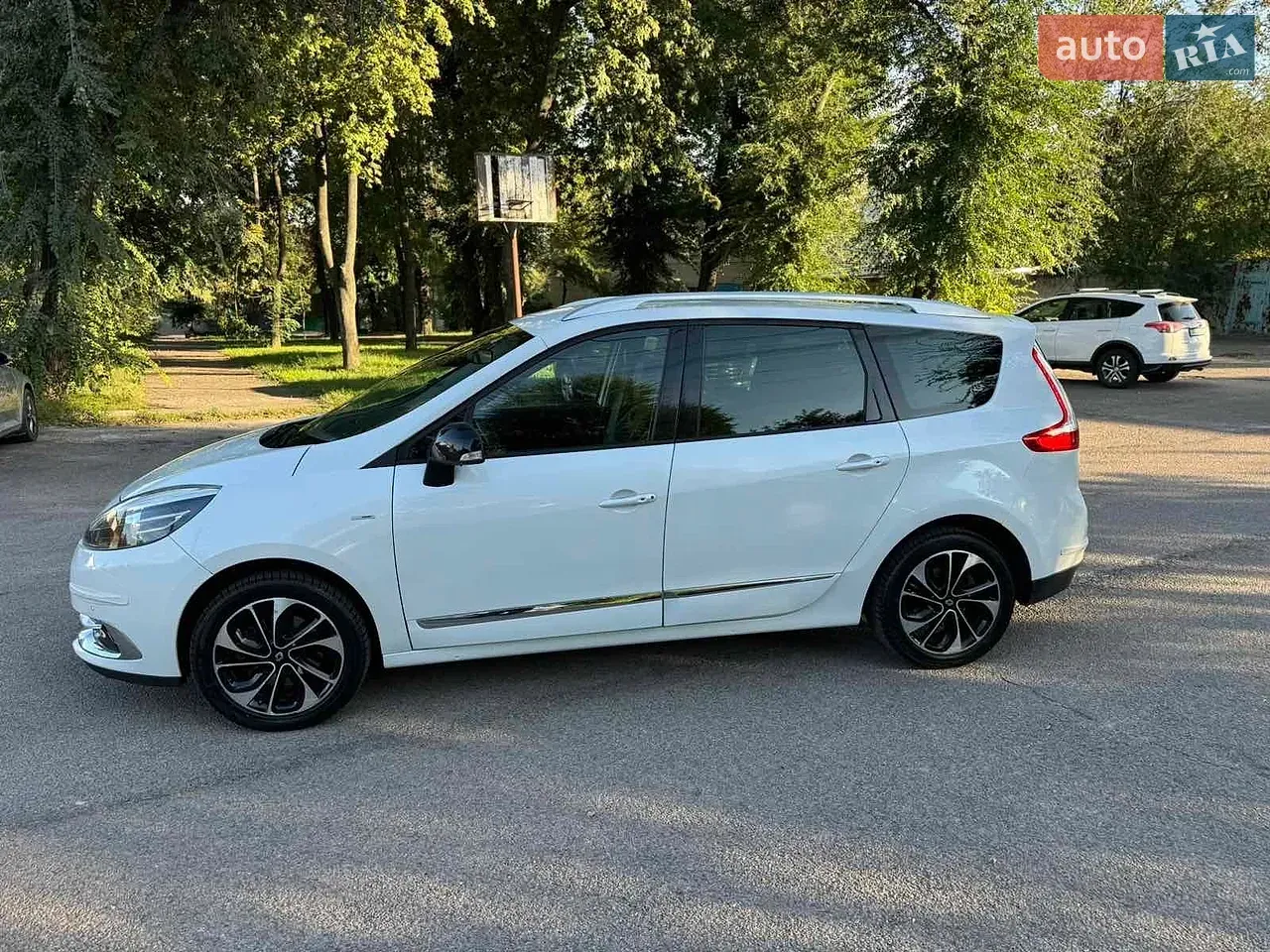 Renault Scenic 2016 photo 5