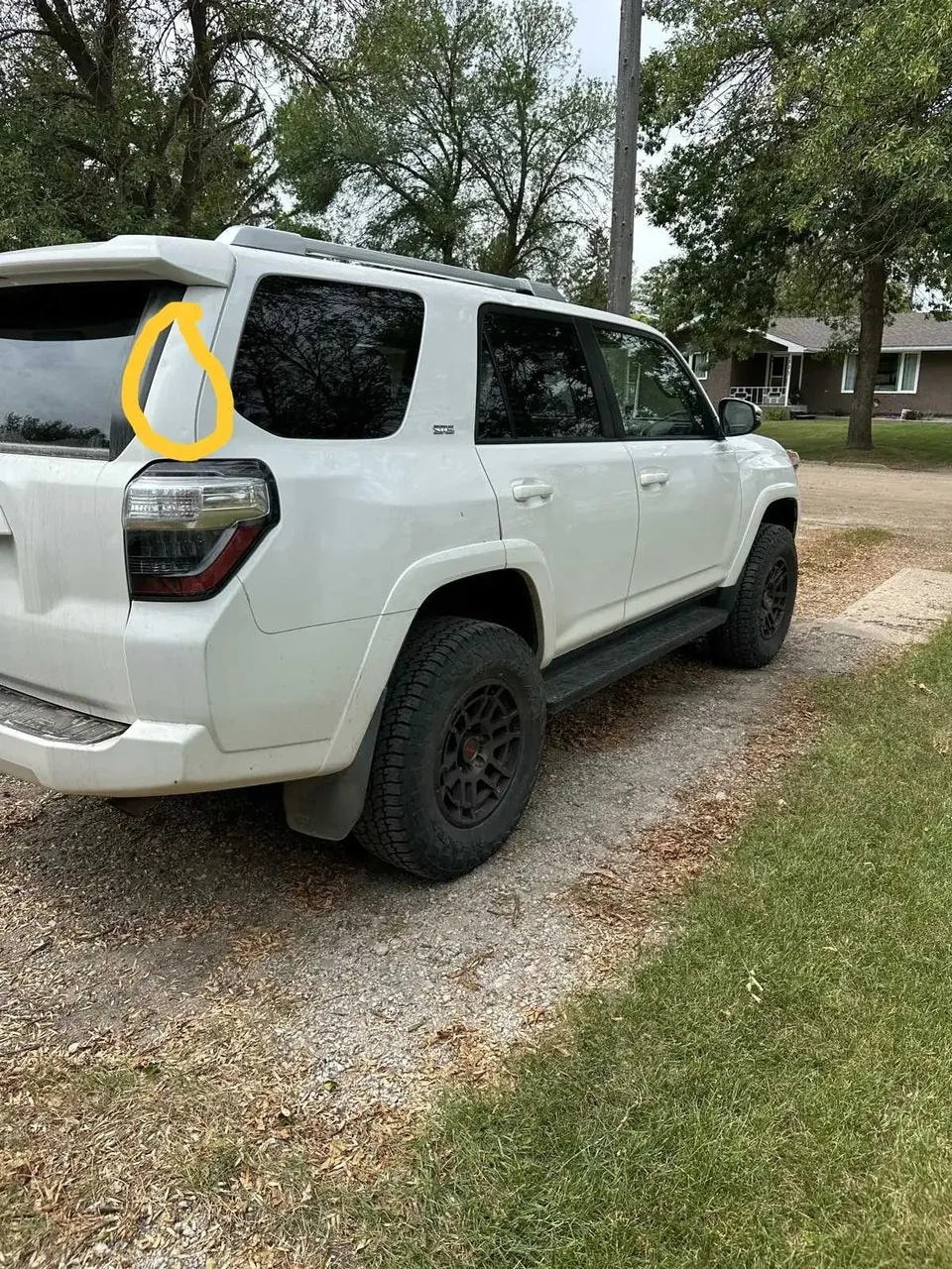 Toyota 4Runner 2018 photo 2