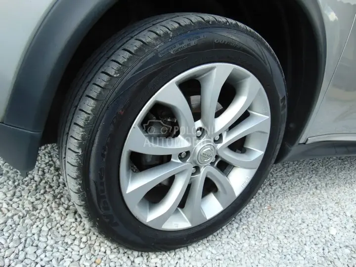 Nissan Juke 2012 photo 2