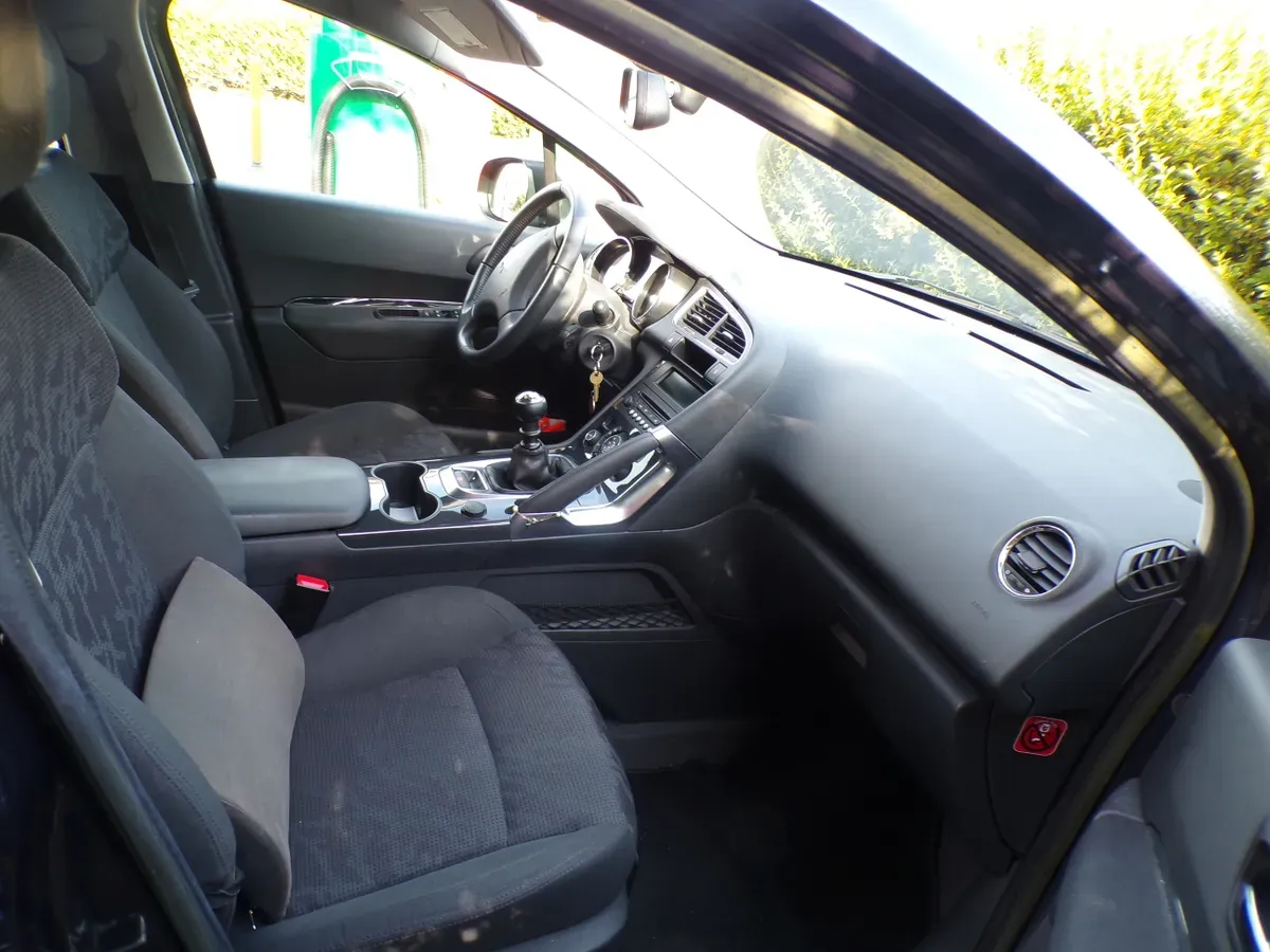 Peugeot 3008 2012 photo 3