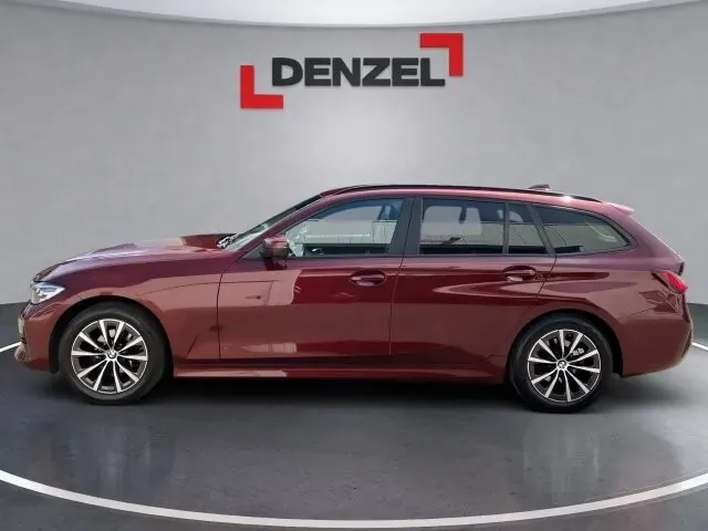 BMW 3 Series 2022 photo 2