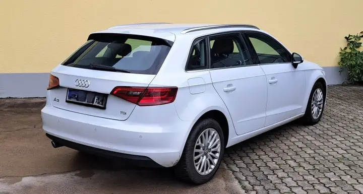 Audi A3 Sportback 2013 photo 3