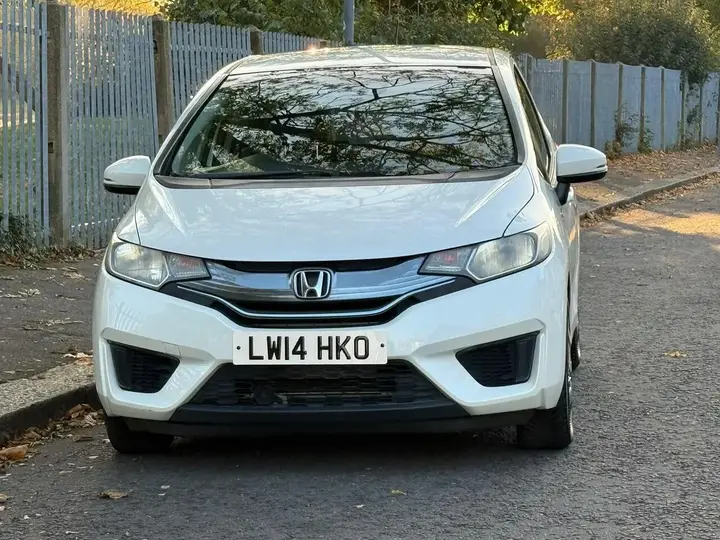 Honda Jazz 2014 photo 2