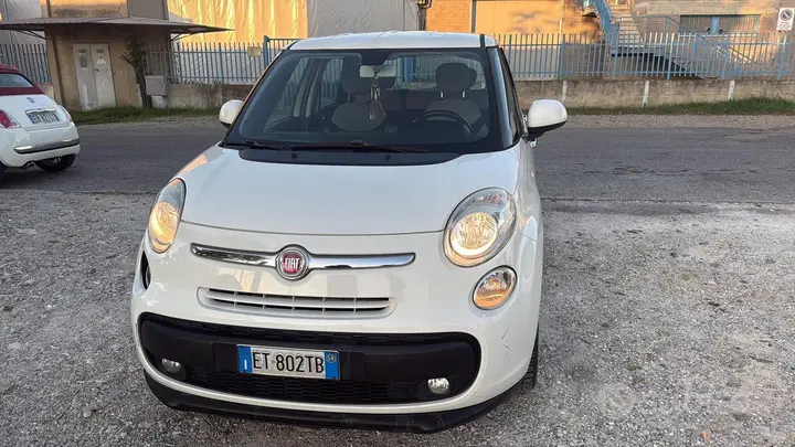 Fiat 500L 2014 photo 4