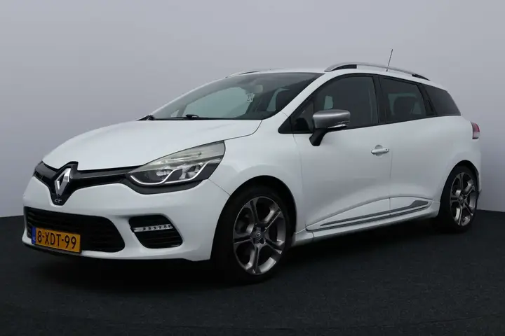 Renault Clio Estate 2014 photo 2
