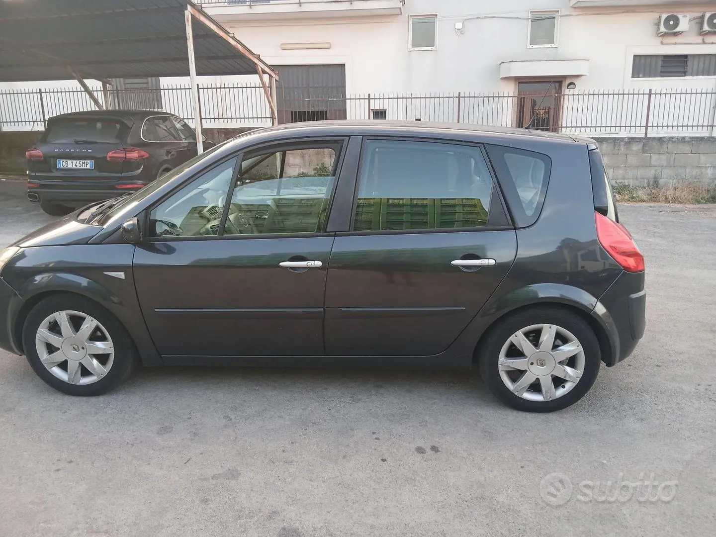 Renault Scenic 2008 photo 2