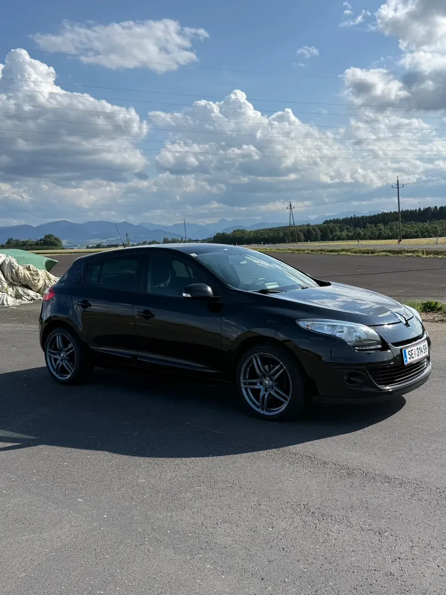 Renault Megane 2012 photo 2