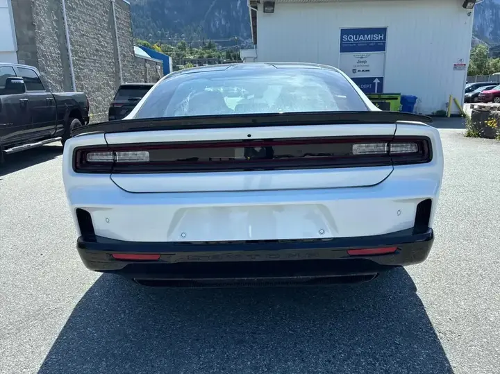 Dodge Charger Daytona 2024 photo 5