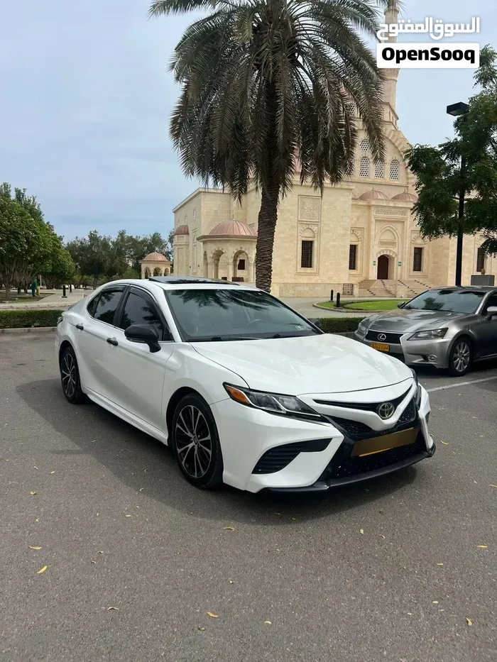 Toyota Camry 2020 photo 3