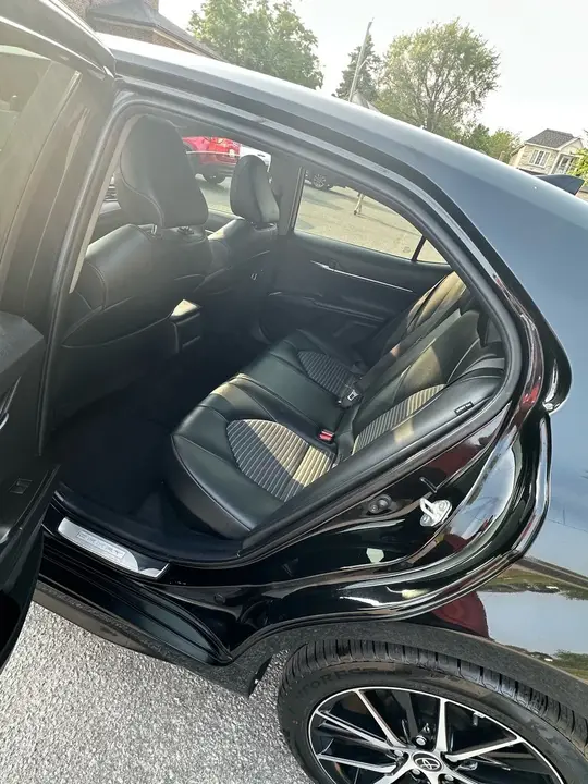 Toyota Camry 2022 photo 2