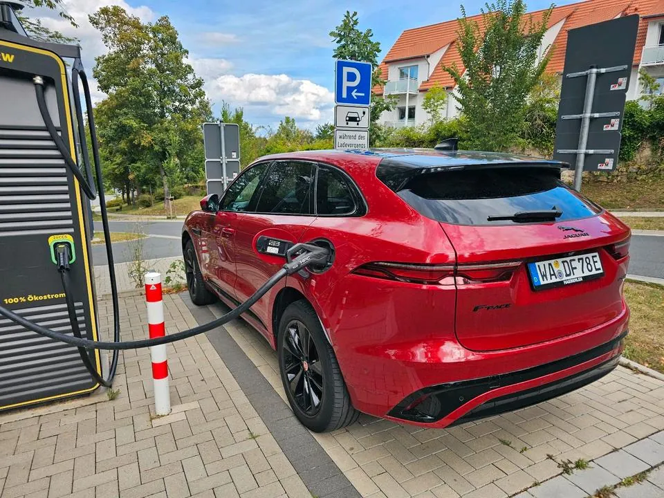 Jaguar F-Pace