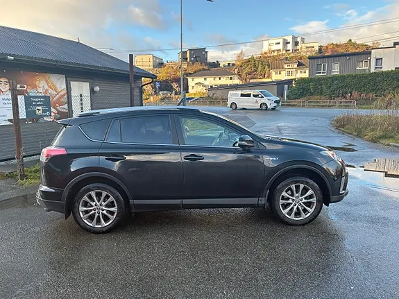 Toyota Rav4 2016 photo 4