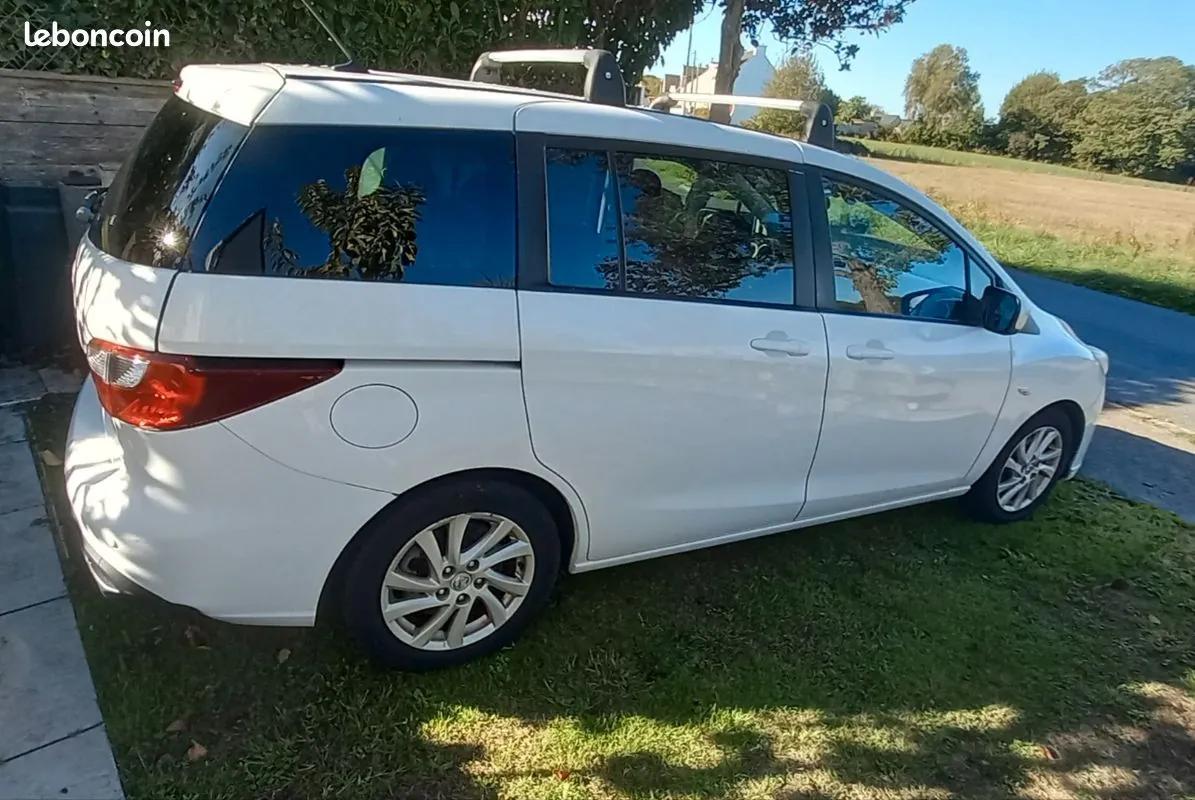 Mazda 5 2013 photo 2
