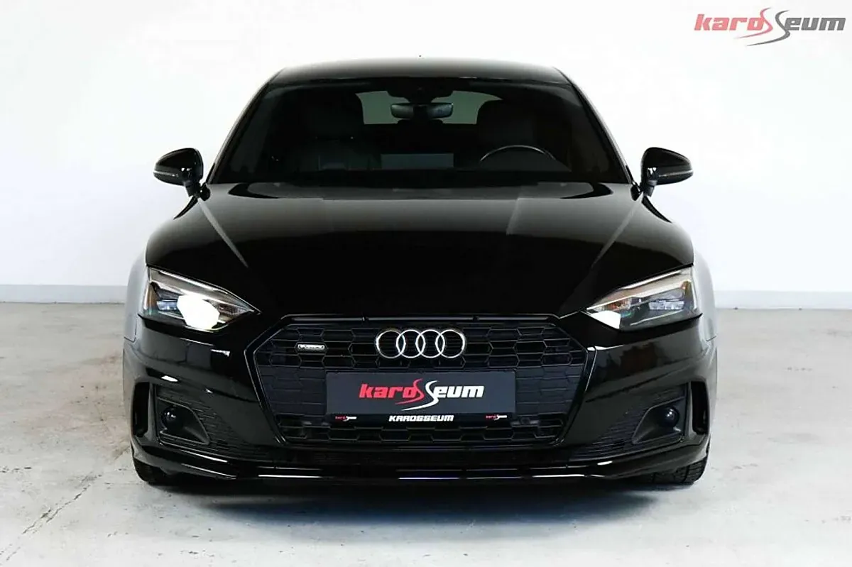 Audi A5 2022 photo 2