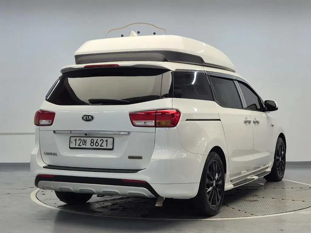 Kia Carnival 2016 photo 3