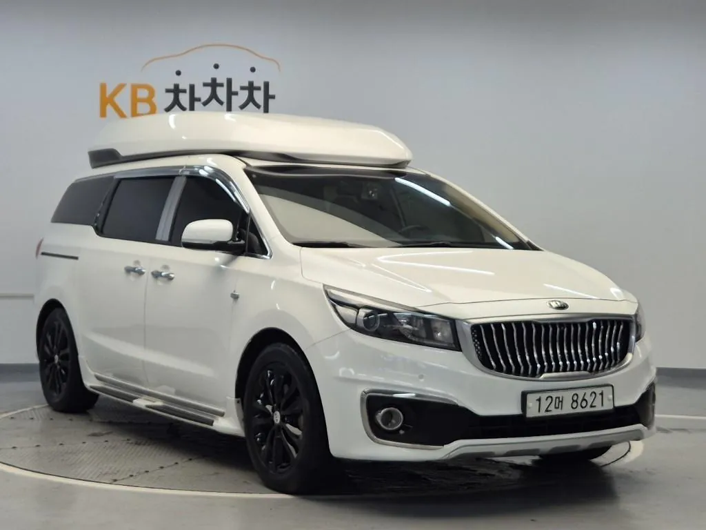 Kia Carnival 2016 photo 4