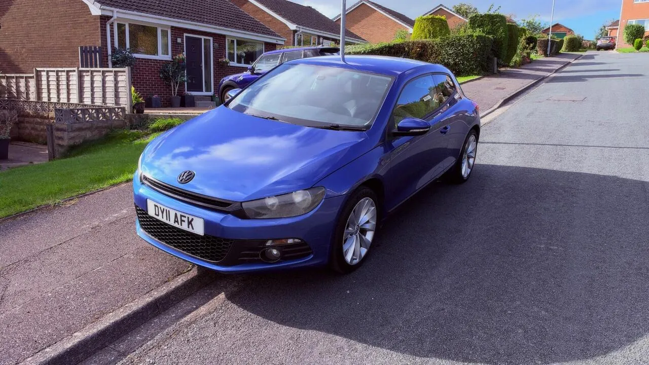 Volkswagen Scirocco 2011 photo 2