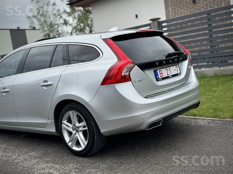 Volvo V60 2016 photo 4