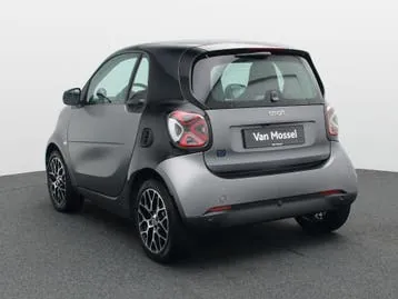 Smart Fortwo 2024 photo 2