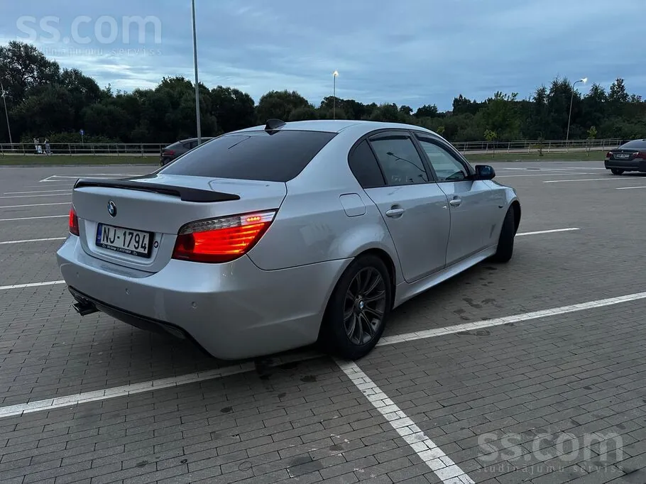 BMW E60