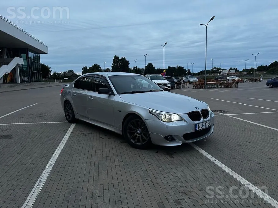BMW E60 2007 photo 4